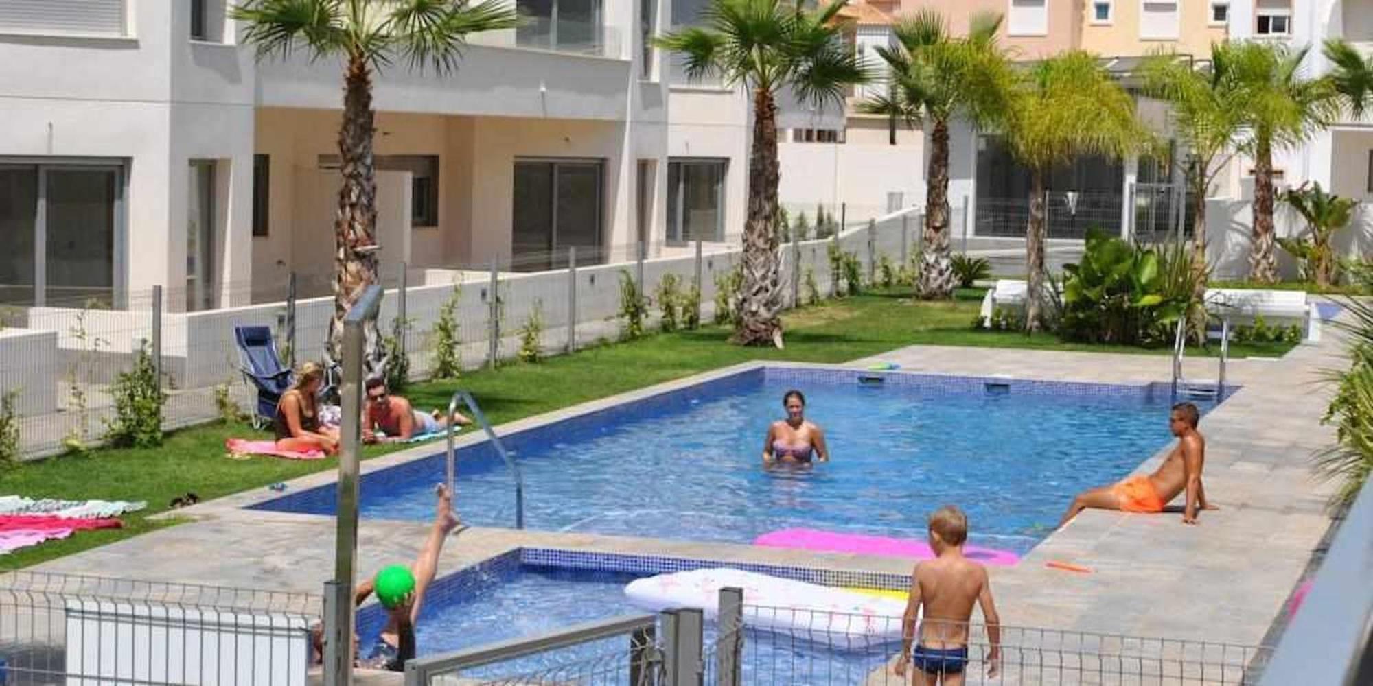 Apto Bajo La Veleta Torrevieja Buitenkant foto